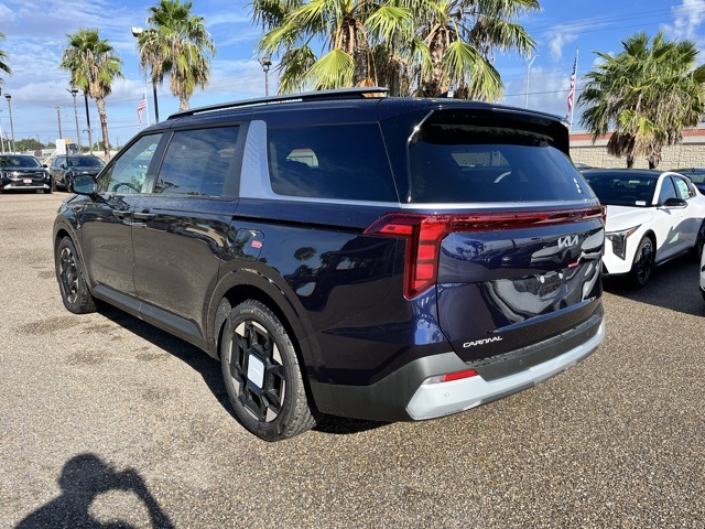 2026 Kia Carnival EX photo 2