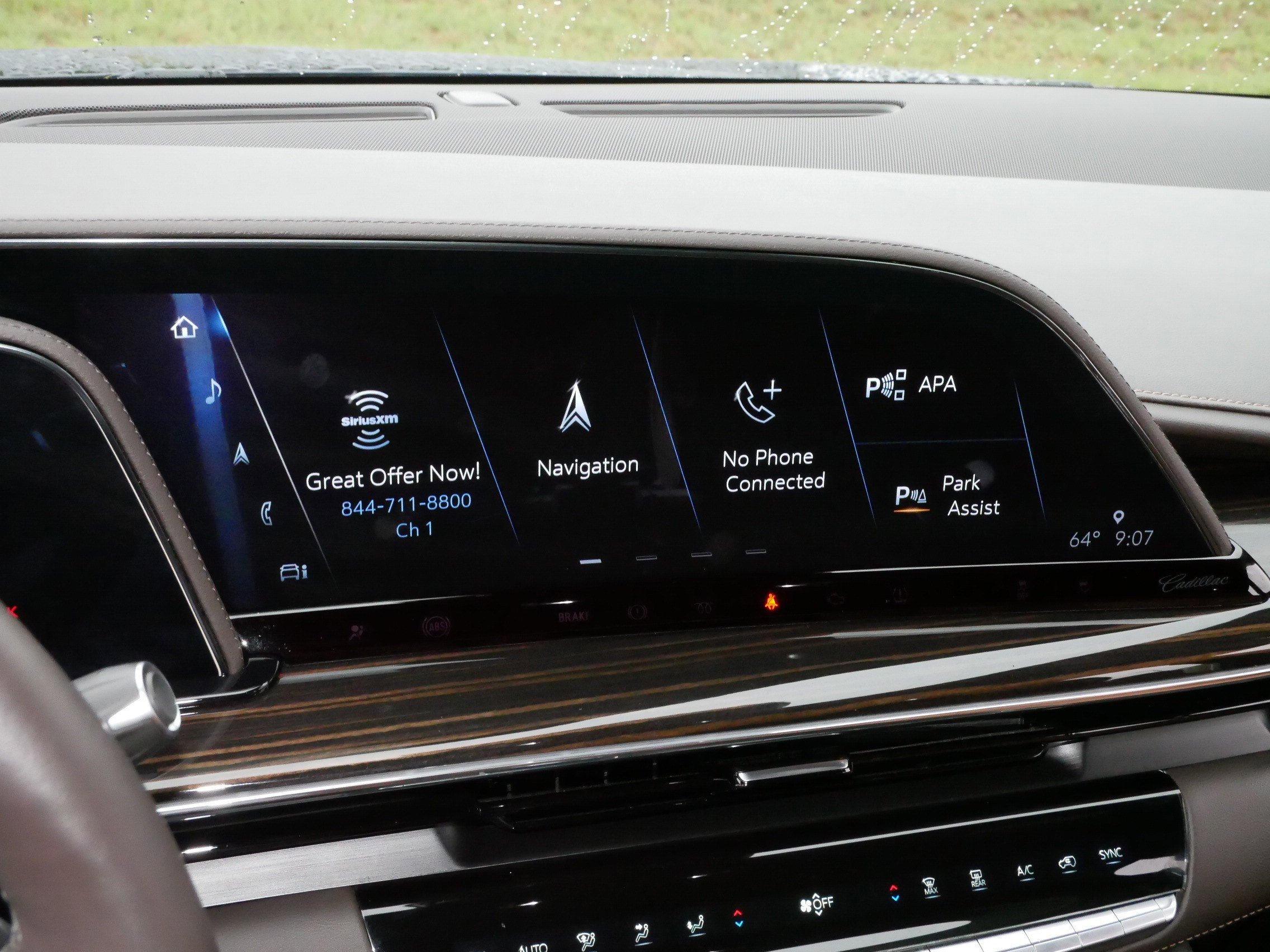 2024 Cadillac Escalade Premium Luxury photo 17