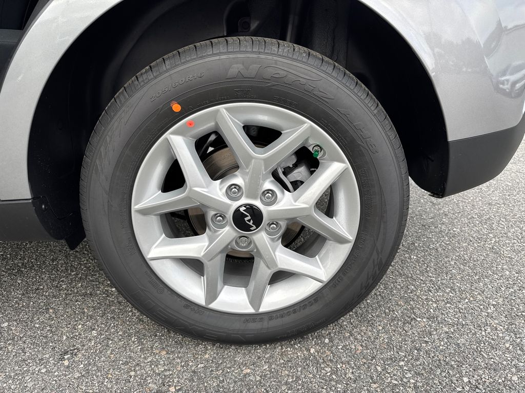 2025 Kia Soul LX S photo 16