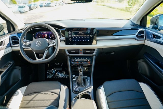 2025 Volkswagen Taos SEL photo 23