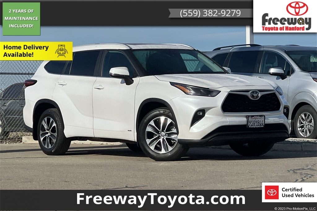 2025 Toyota Highlander XLE's photo