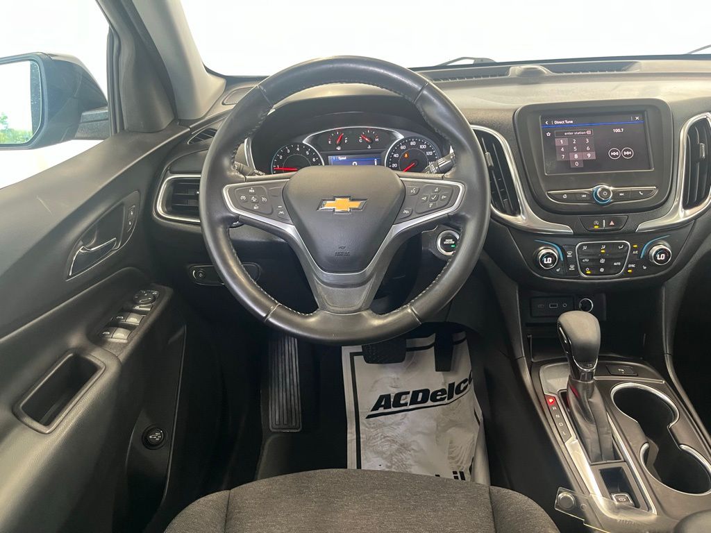 2022 Chevrolet Equinox LT photo 17