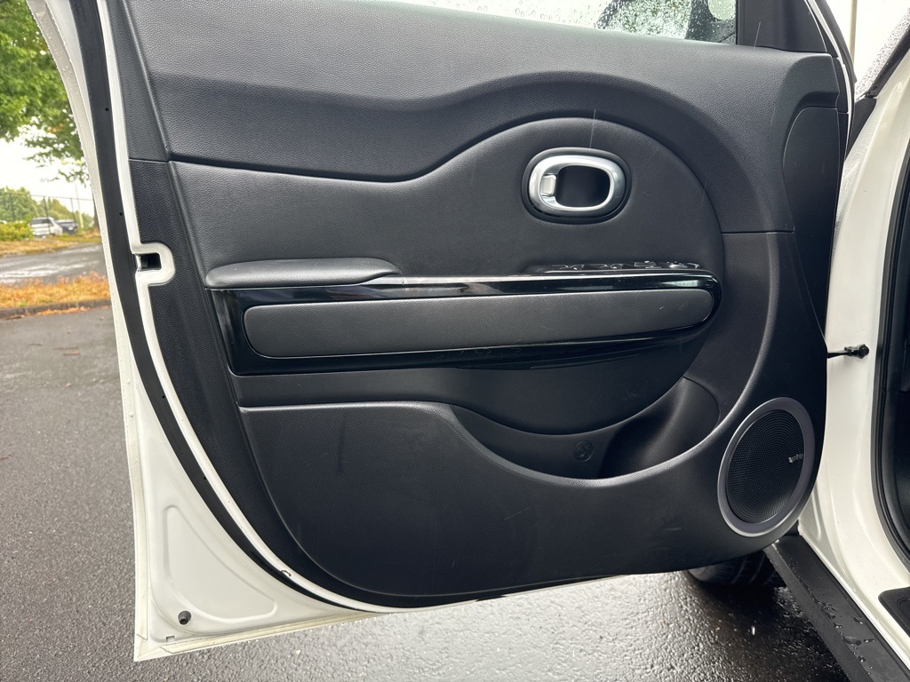 2014 Kia Soul Exclaim photo 11