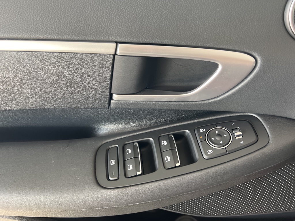 2025 Hyundai Sonata SE photo 14