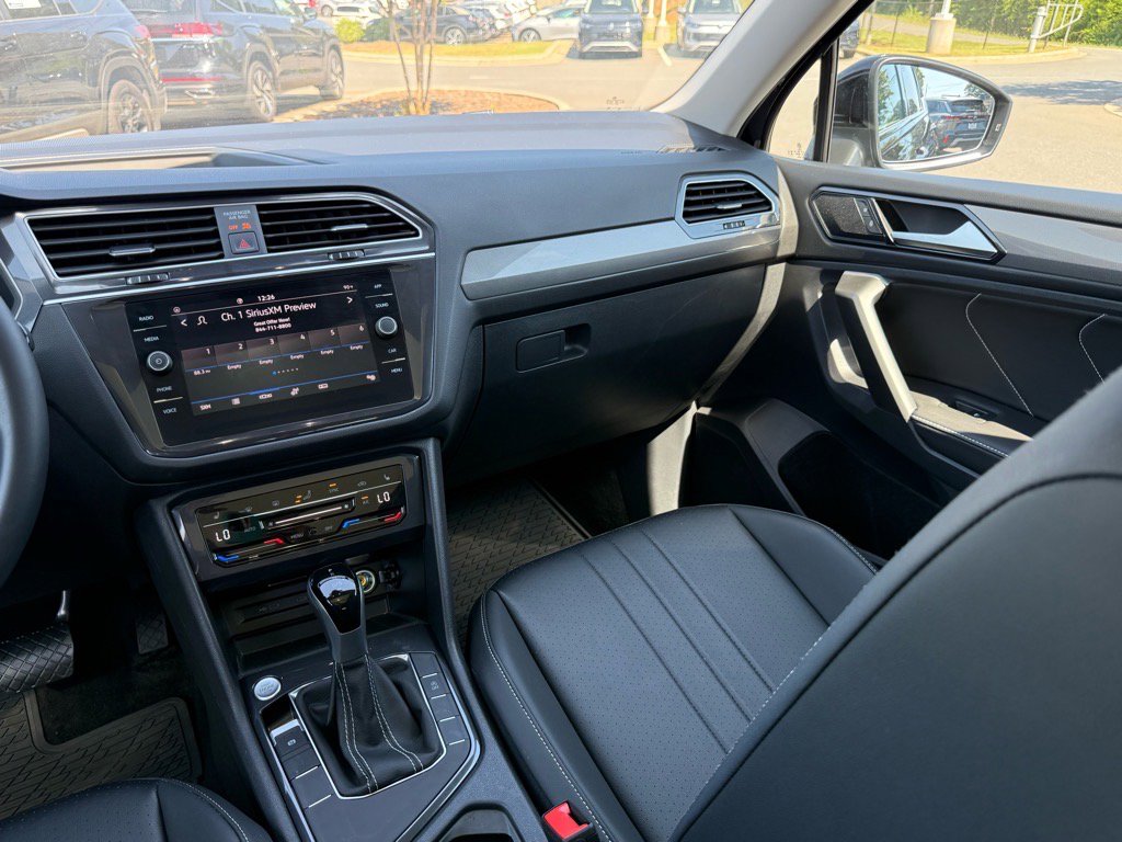 2024 Volkswagen Tiguan SE Wolfsburg Edition photo 27