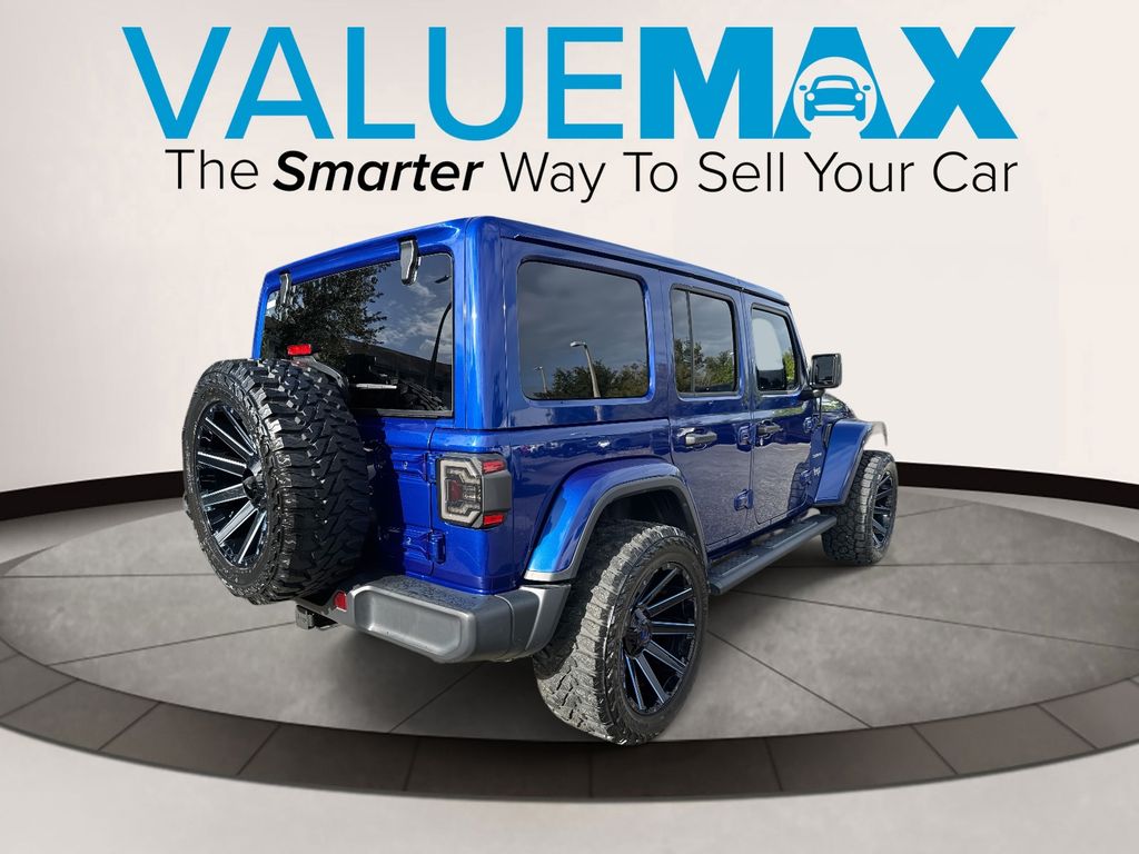2018 Jeep Wrangler Unlimited Sahara photo 3