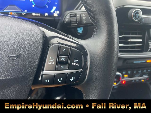 2022 Ford Escape Titanium photo 26