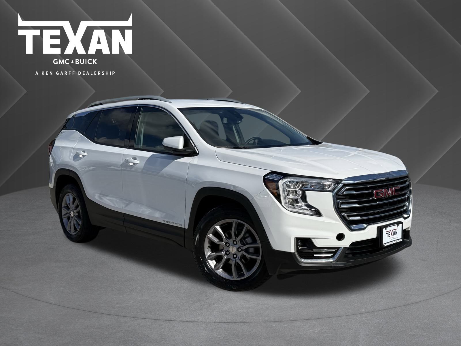 2024 GMC Terrain SLT's photo