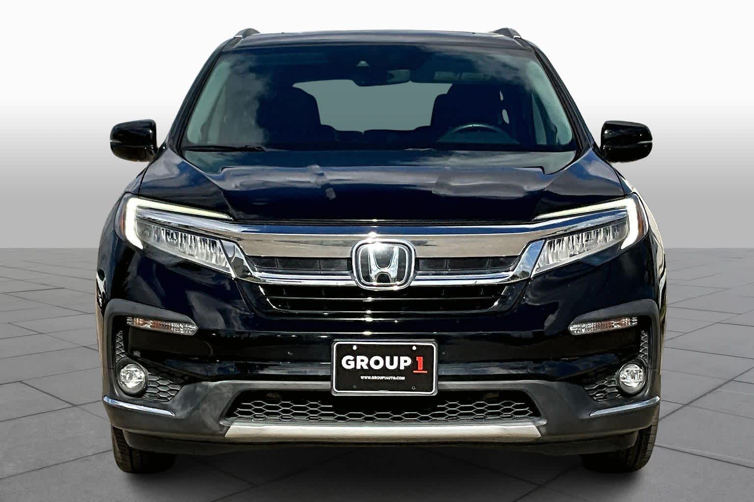 2020 Honda Pilot Touring photo 3