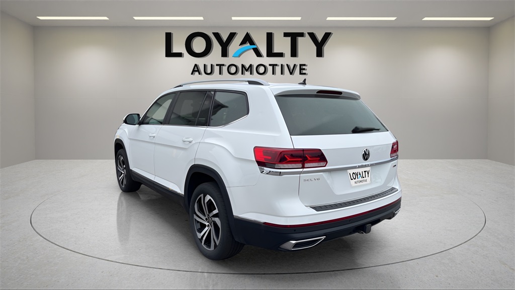 2022 Volkswagen Atlas SEL photo 3