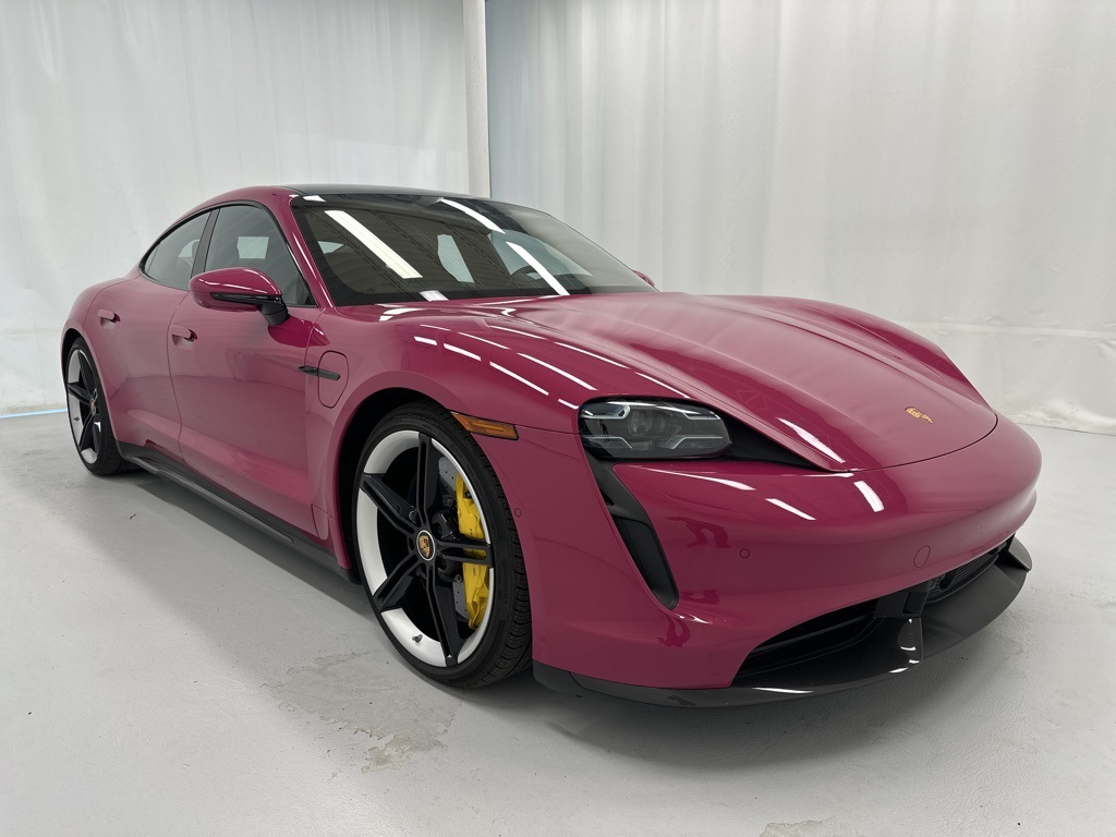 2022 Porsche Taycan Turbo S photo 2