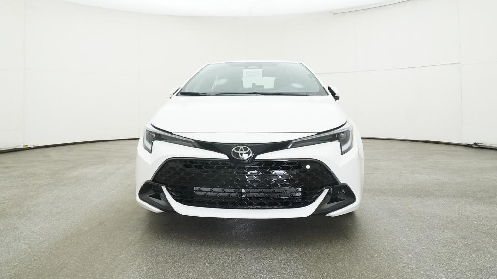 2025 Toyota Corolla SE photo 2