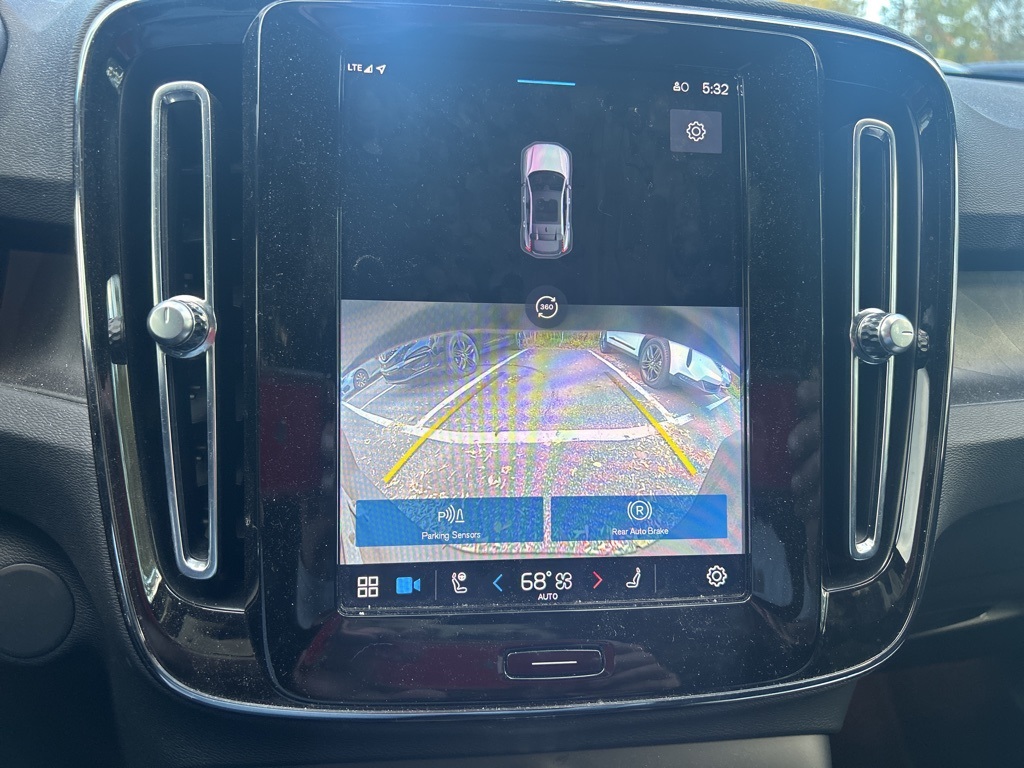 2023 Volvo C40 Recharge Ultimate photo 2