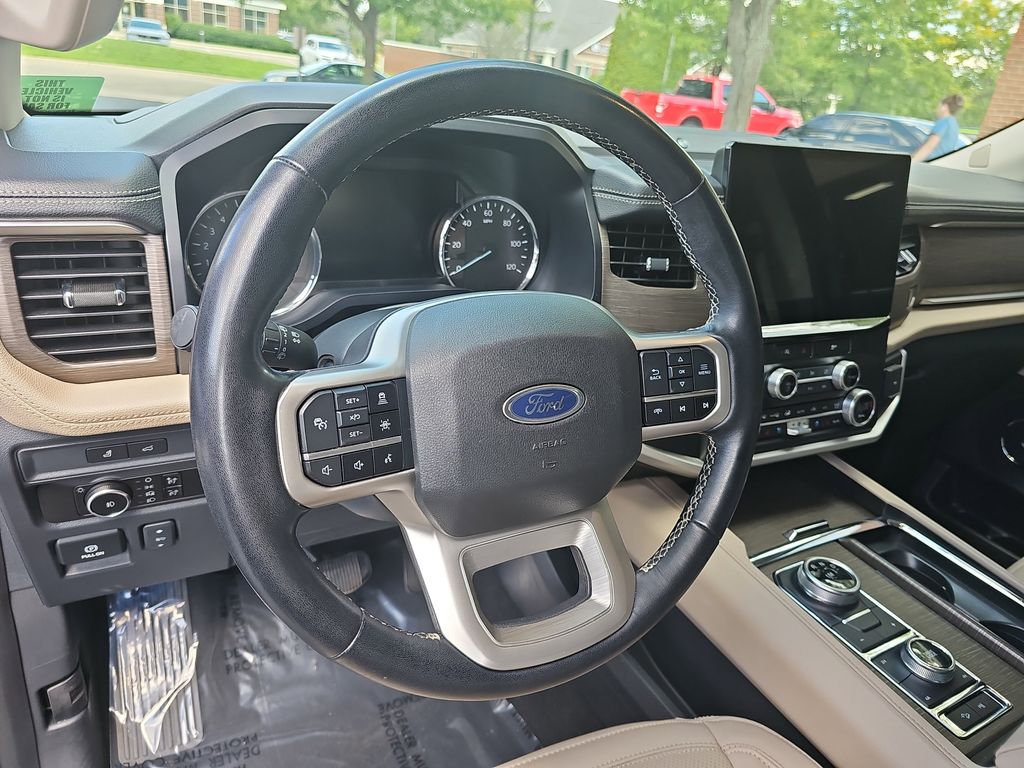2024 Ford Expedition MAX Limited photo 18