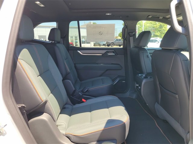 2025 Gmc Acadia AT4 photo 16