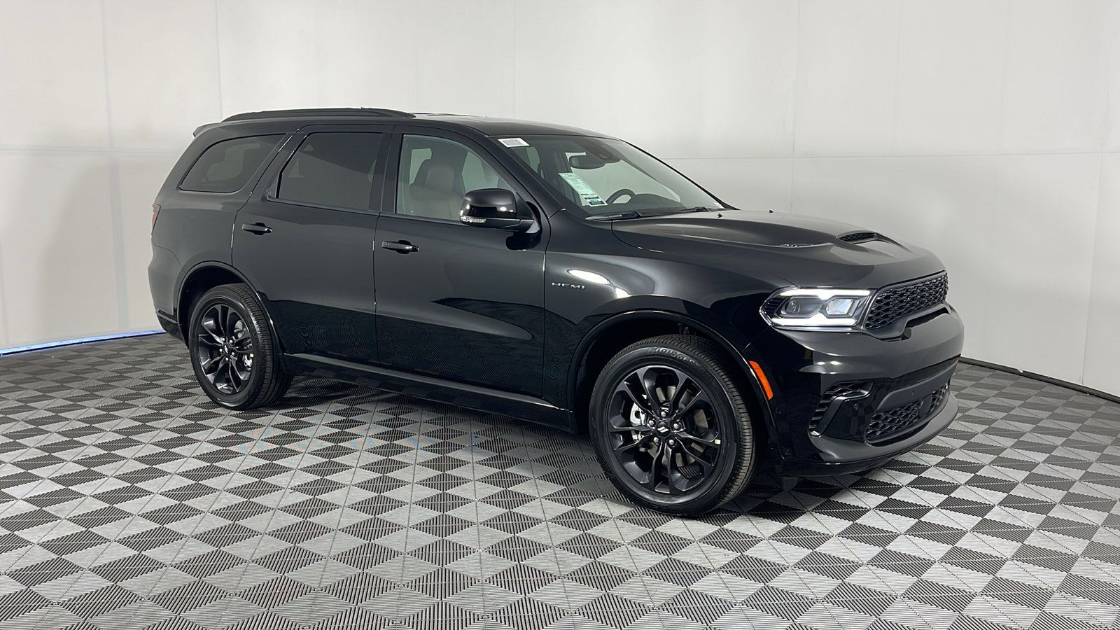2025 Dodge Durango R/T Plus photo 2