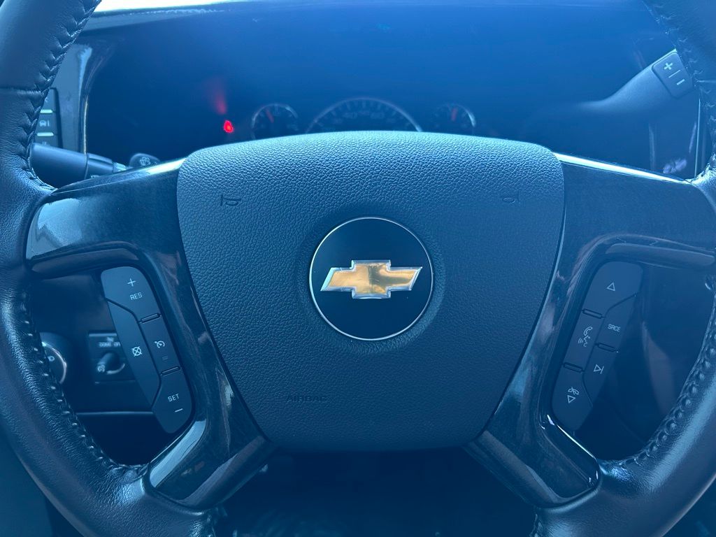 2021 Chevrolet Express LS photo 12