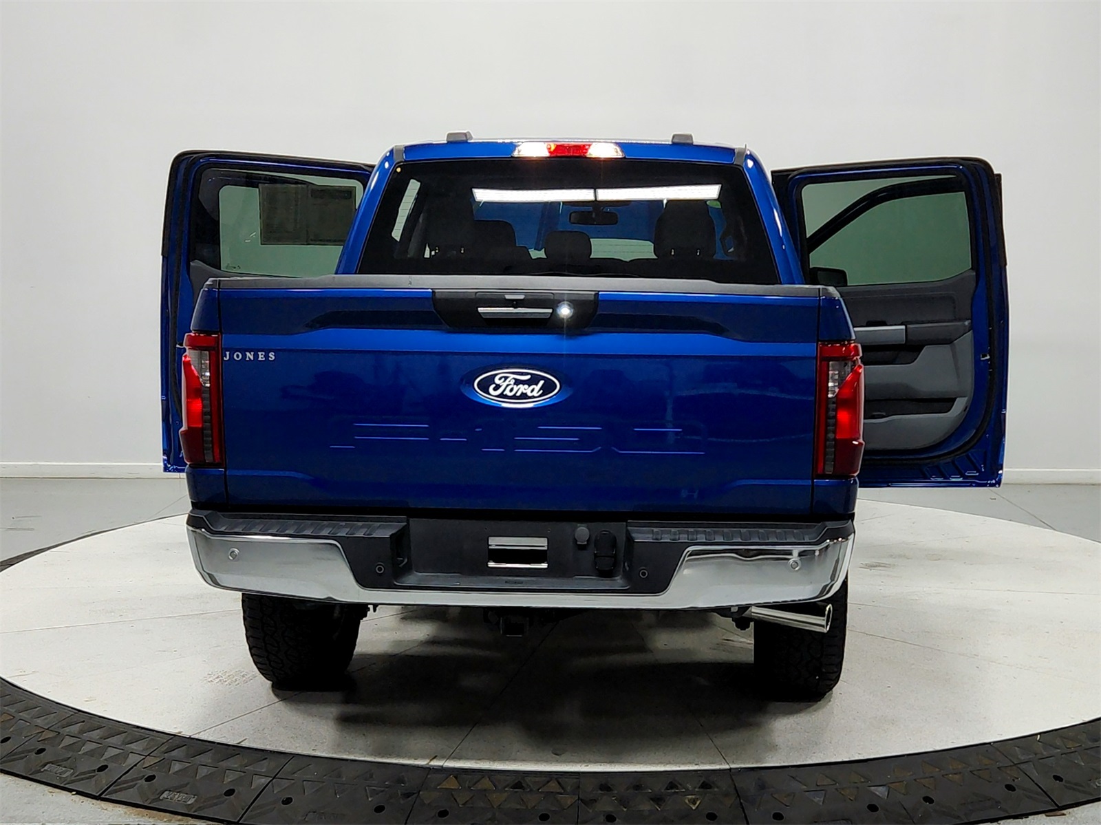 2024 Ford F-150 XLT photo 14