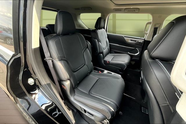 2026 Infiniti QX80 Luxe photo 20