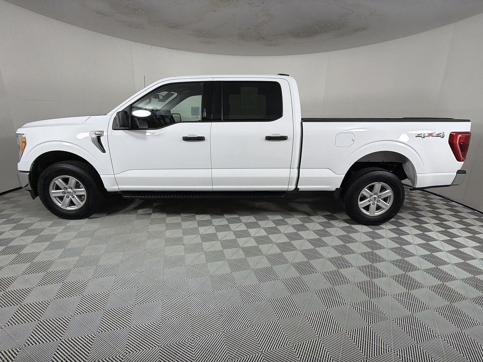 2022 Ford F-150 XLT photo 2