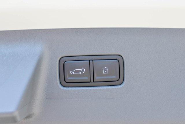 New 2025 White Hyundai Calligraphy image 8