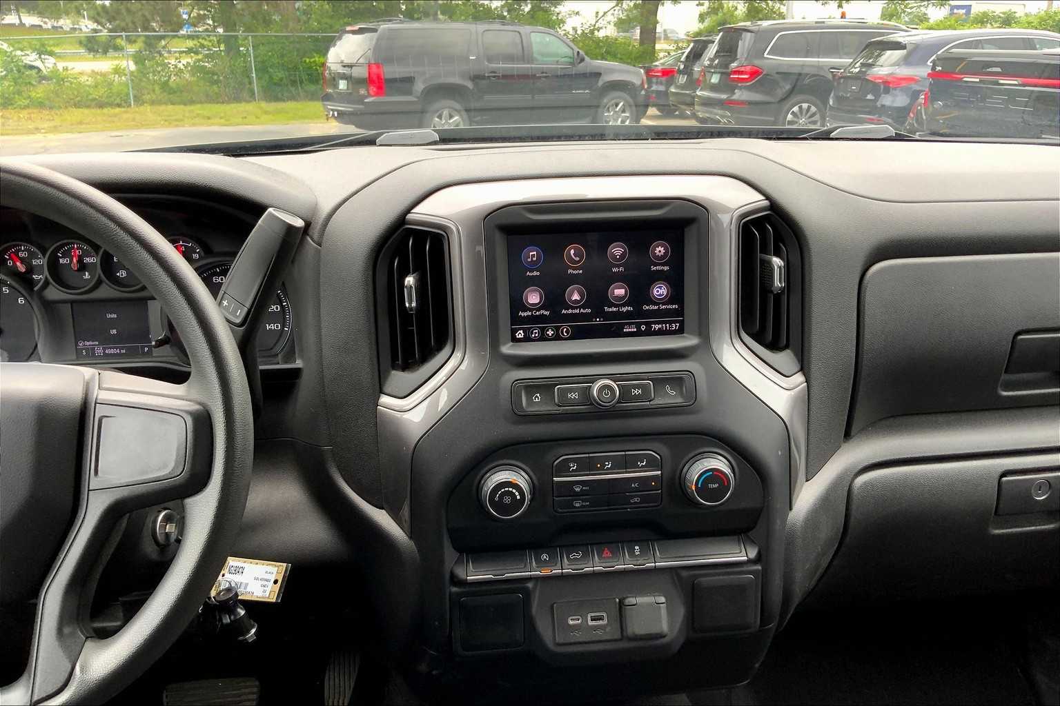 2022 Chevrolet Silverado 1500 Custom photo 4
