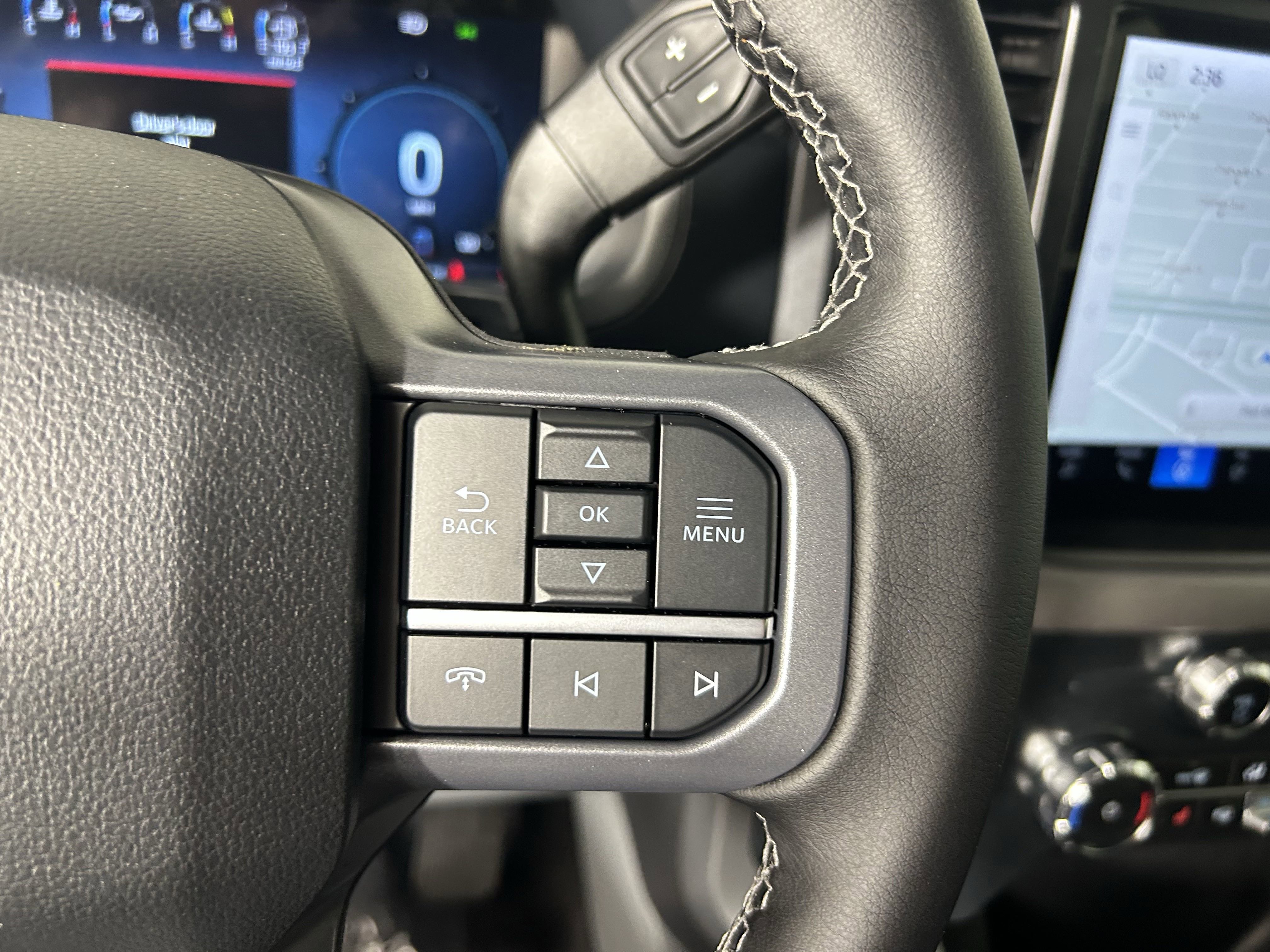 2025 Ford F-150 XLT photo 13