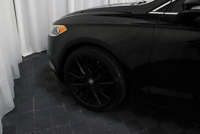 2017 Ford Fusion Platinum photo 7