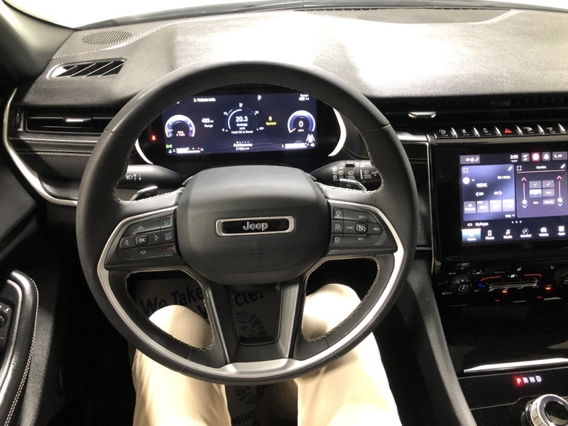 2023 Jeep Grand Cherokee Altitude photo 24