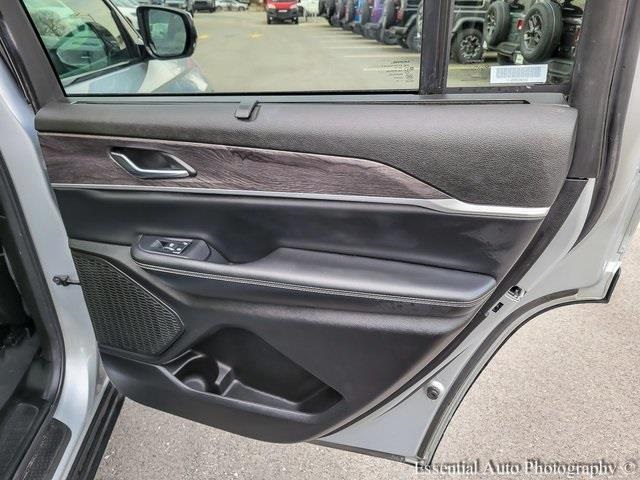 2024 JEEP GRAND CHEROKEE L - Image 32