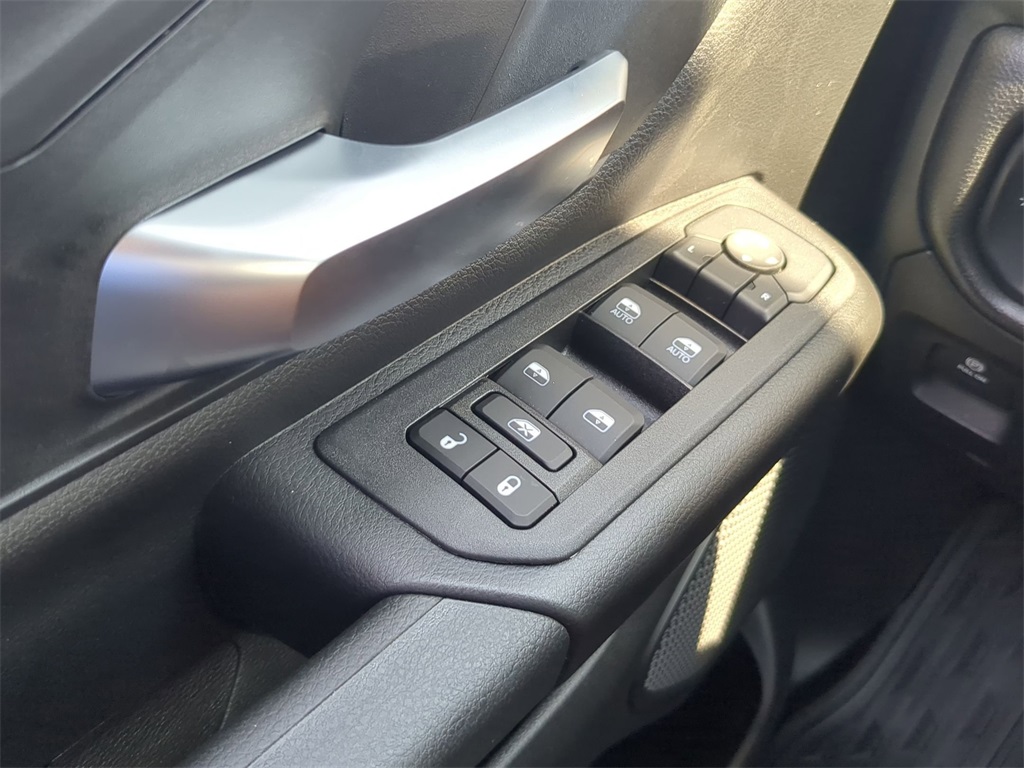 2026 Ram 1500 Warlock photo 17
