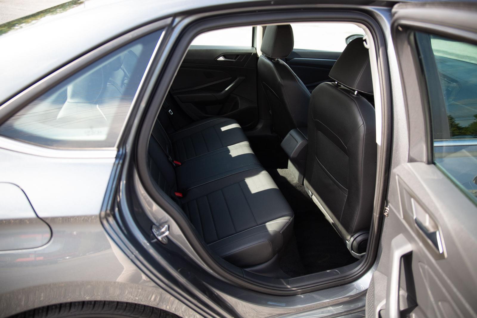 2024 Volkswagen Jetta SE photo 22