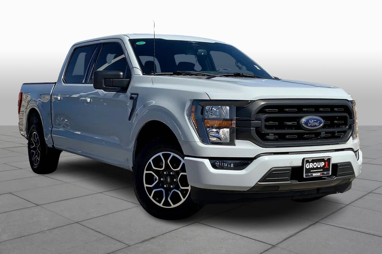 2023 Ford F-150 XLT photo 2