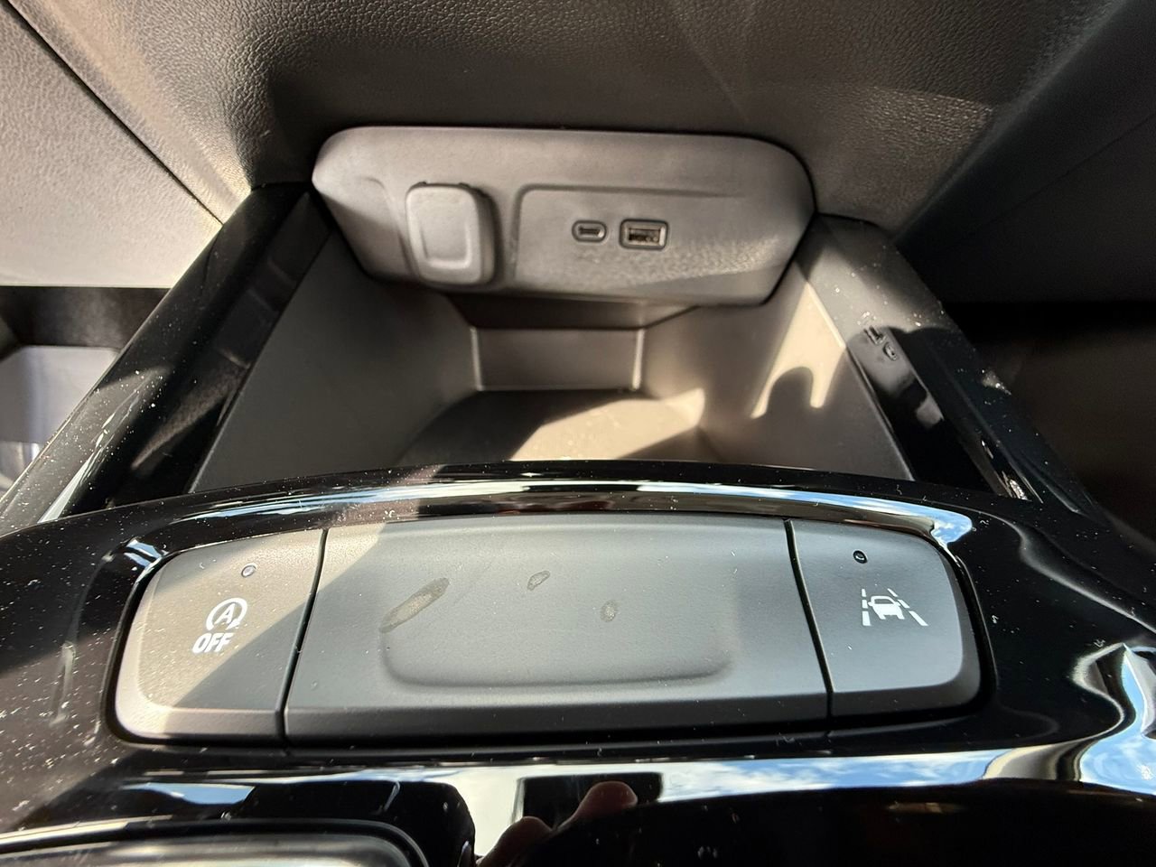 2025 Chevrolet Trax LT photo 24