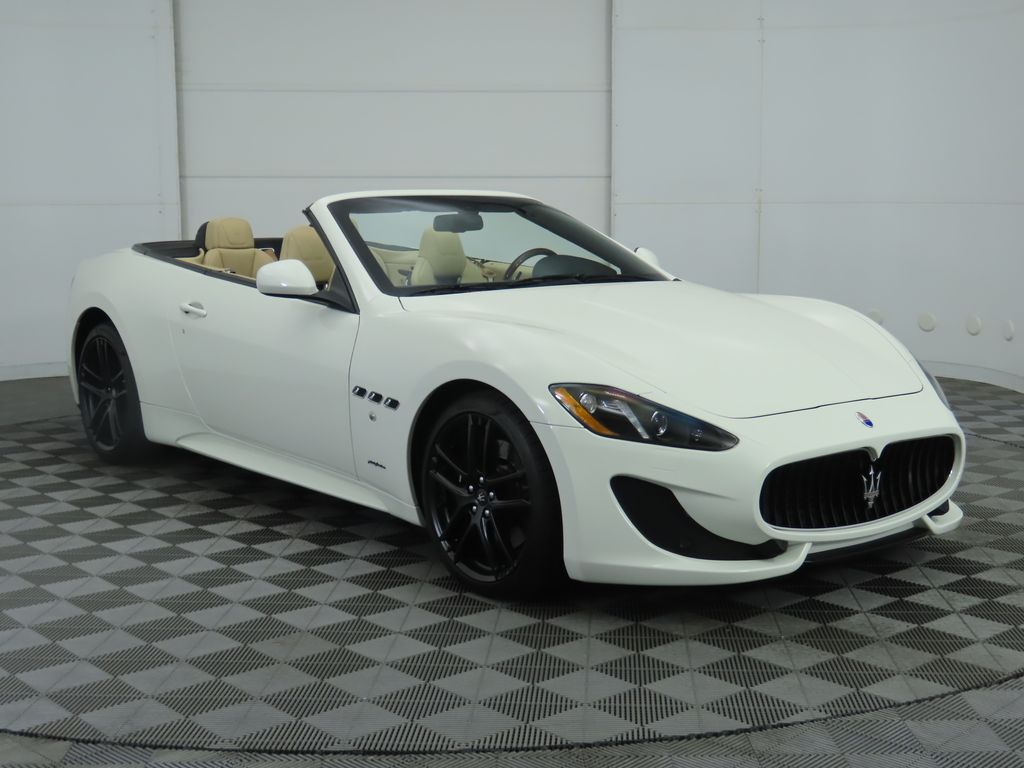 2017 Maserati Granturismo Sport photo 3