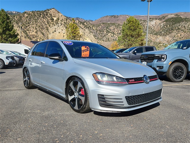 2017 Volkswagen Golf GTI Sport