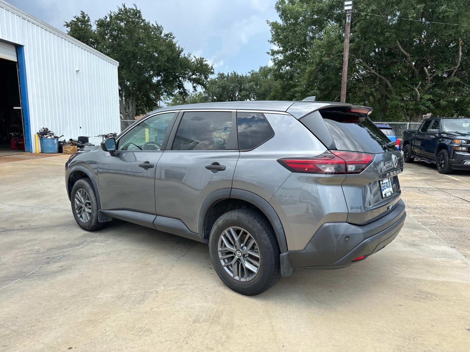 2021 Nissan Rogue S photo 14