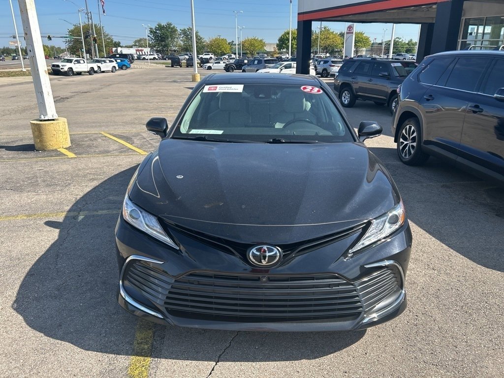2023 Toyota Camry XLE photo 3