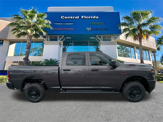 2025 Ram 2500 Tradesman photo 2
