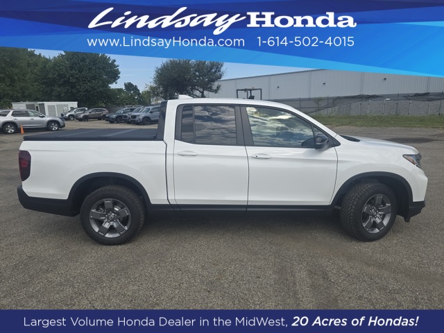2025 Honda Ridgeline TrailSport photo 3