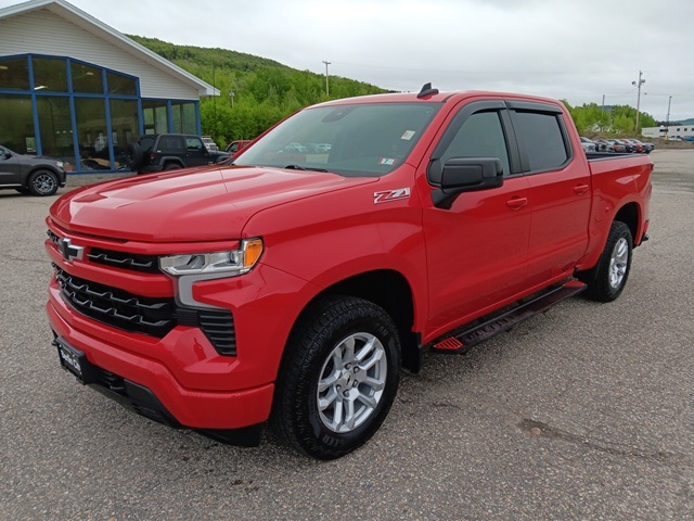 2022 Chevrolet Silverado 1500 RST photo 3