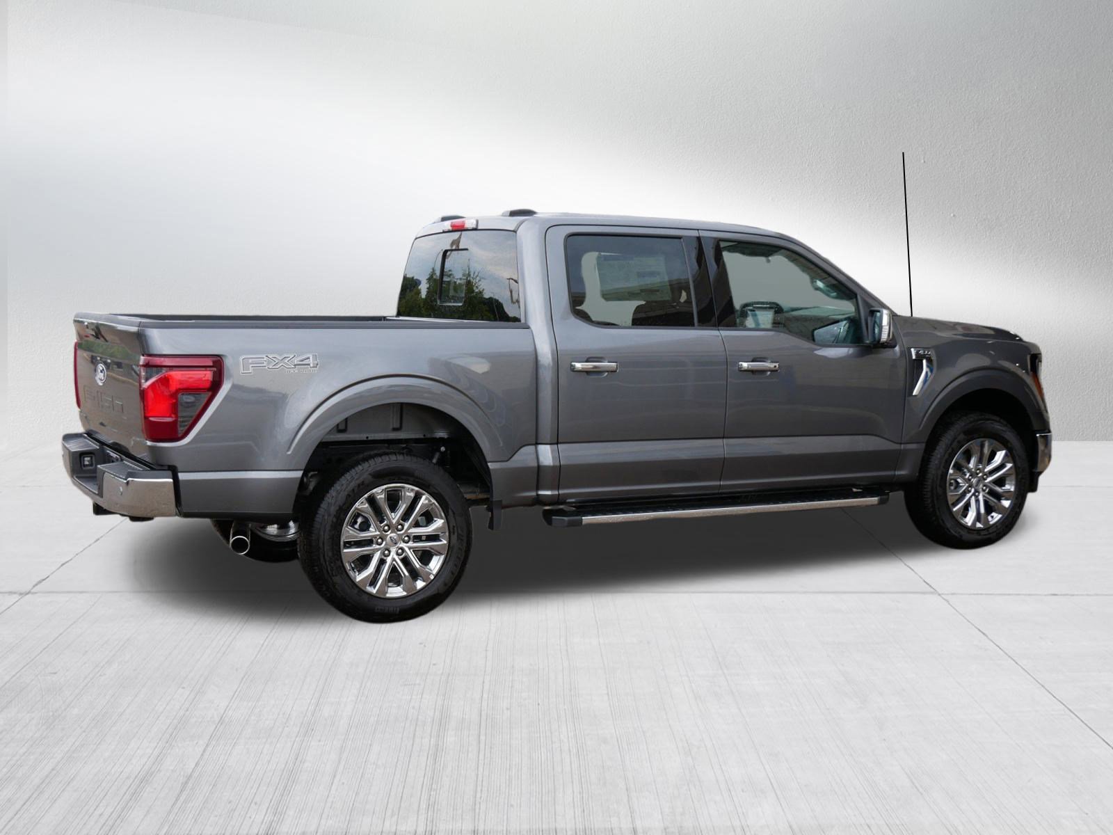 2024 Ford F-150 XLT photo 7