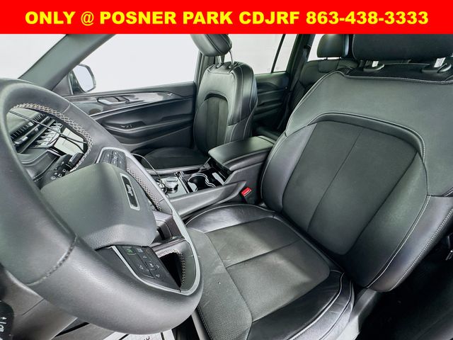 2023 Jeep Grand Cherokee Altitude photo 17