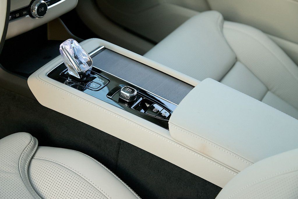 2026 VOLVO XC90 - Image 14