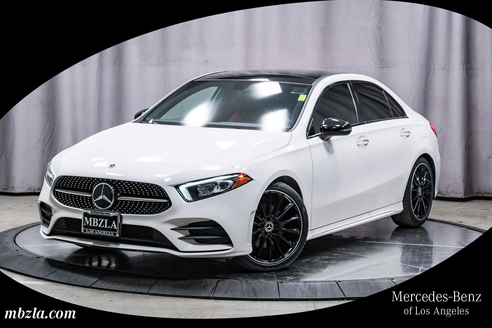 2022 Mercedes-Benz A-Class A220's photo