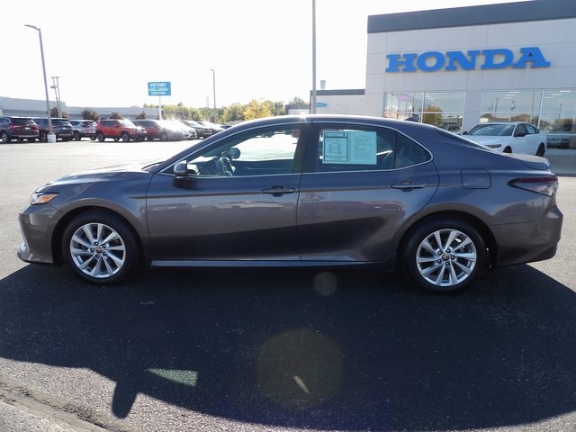 2023 Toyota Camry LE photo 4