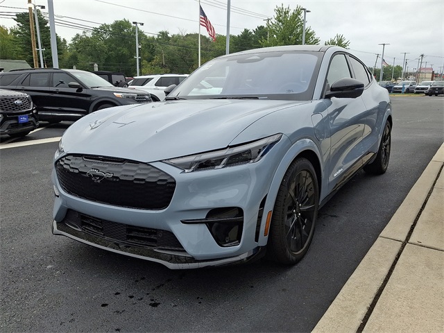 New 2025 Ford Mustang Mach-E GT 4D Sport Utility in Turnersville