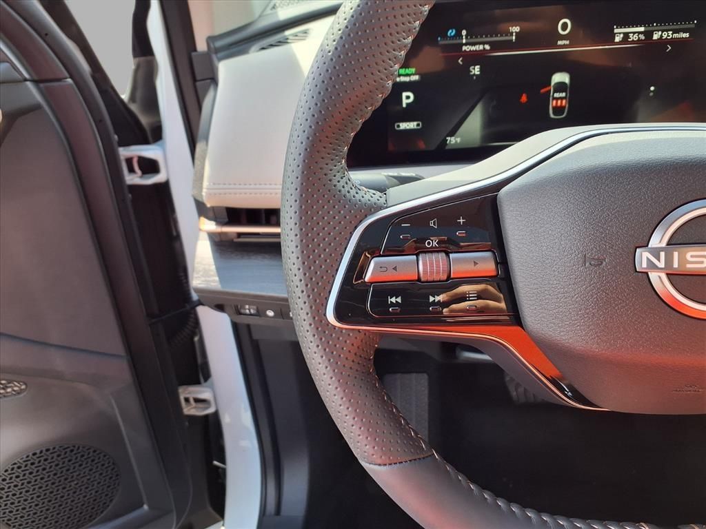 2025 Nissan ARIYA Engage Evolve+ Empower photo 9