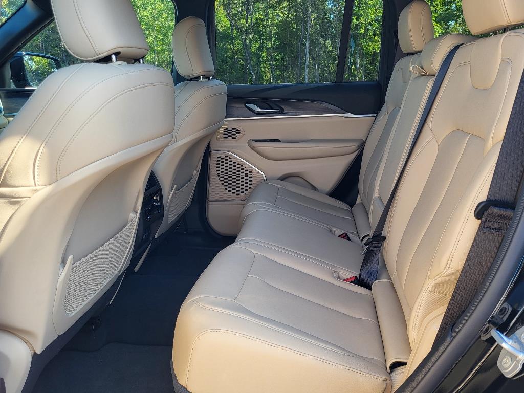 2024 Jeep Cherokee 4xe photo 26