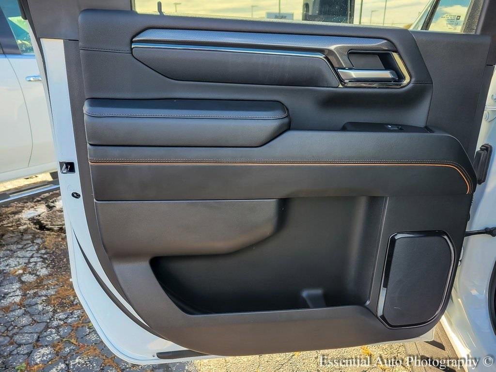 2025 GMC SIERRA HD - Image 18